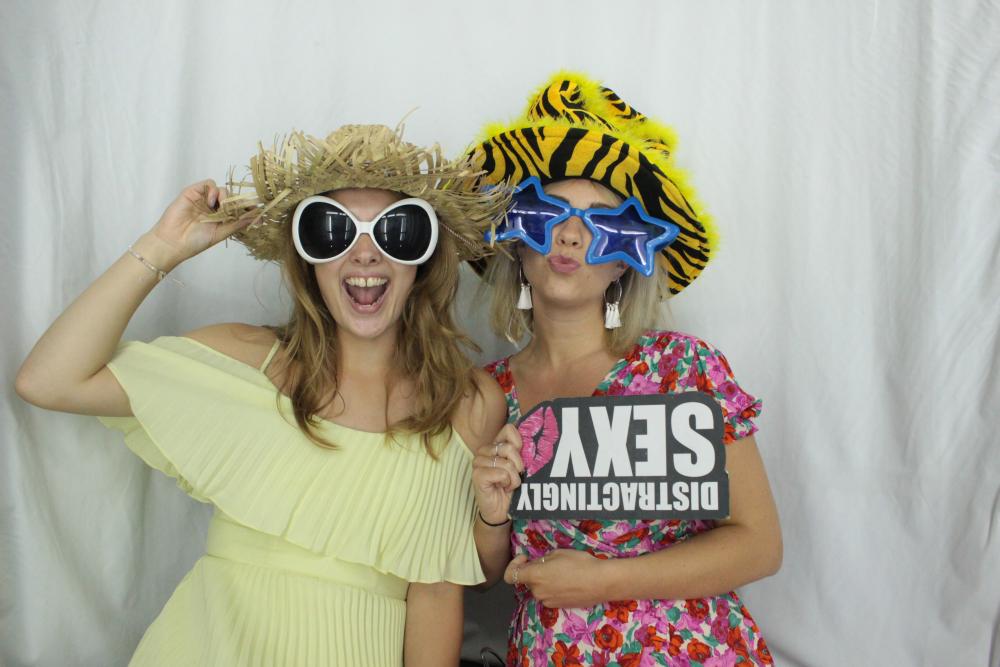 Laura & Oliver | View more photos from the event at gallery.myphotoboothexperience.co.uk/u/MyPhotoBoothExperienceLtd/Laura-Oliver
